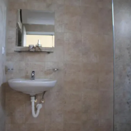 בית הארחה Къща За Гости Крапец 4*