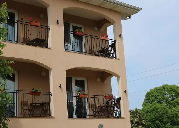 Къща за гости Крапец Къща за гости Крапец