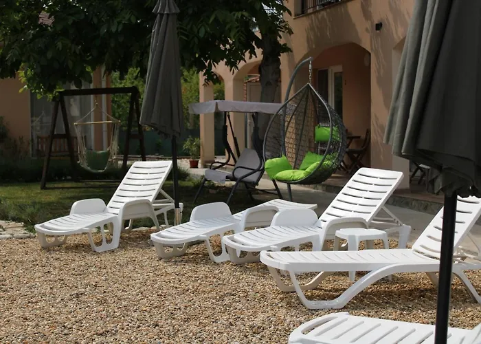 Къща за гости Крапец Къща за гости 4*