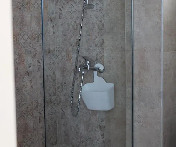 Къща за гости Крапец Къща за гости 4*