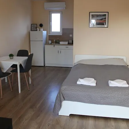 Къща За Гости Крапец بيت ضيافة